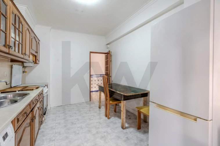Apartamento T3 para Venda em Laranjeiro e Feijó Foto 5