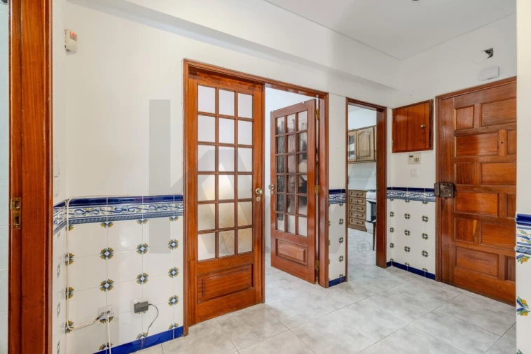 Apartamento T3 para Venda em Laranjeiro e Feijó Foto 7