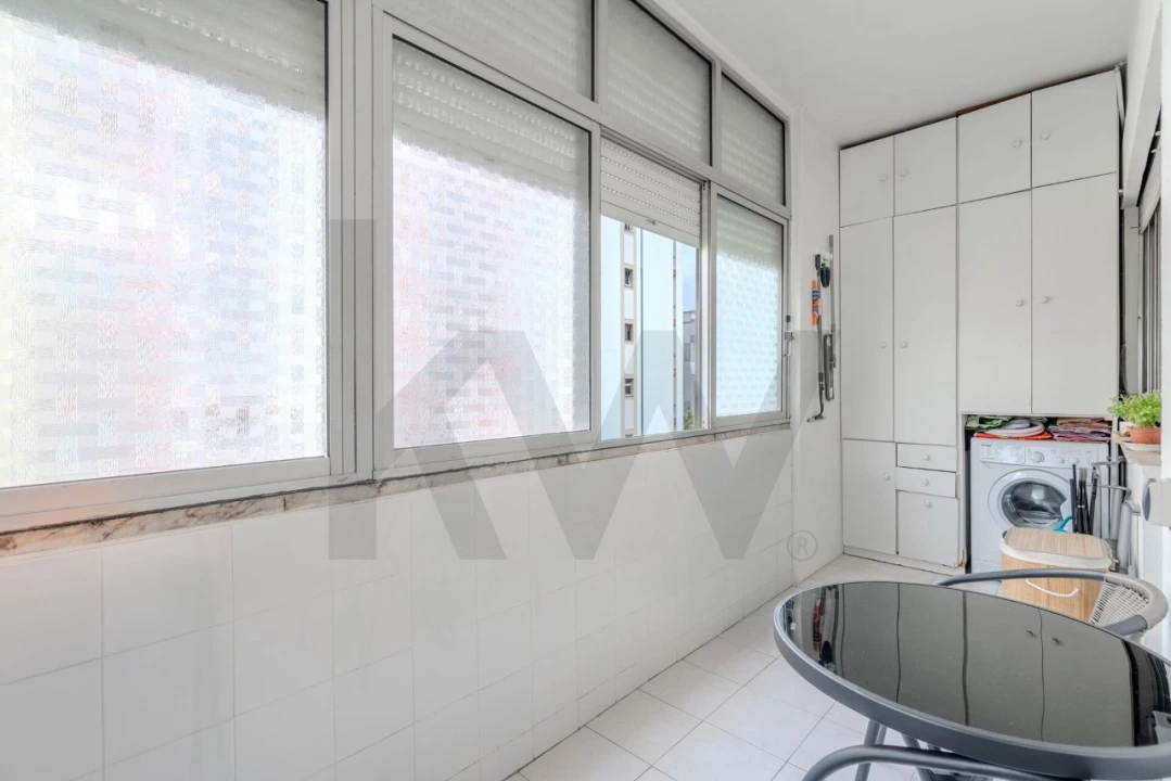 Apartamento T1 para Venda em Águas Livres Foto 16