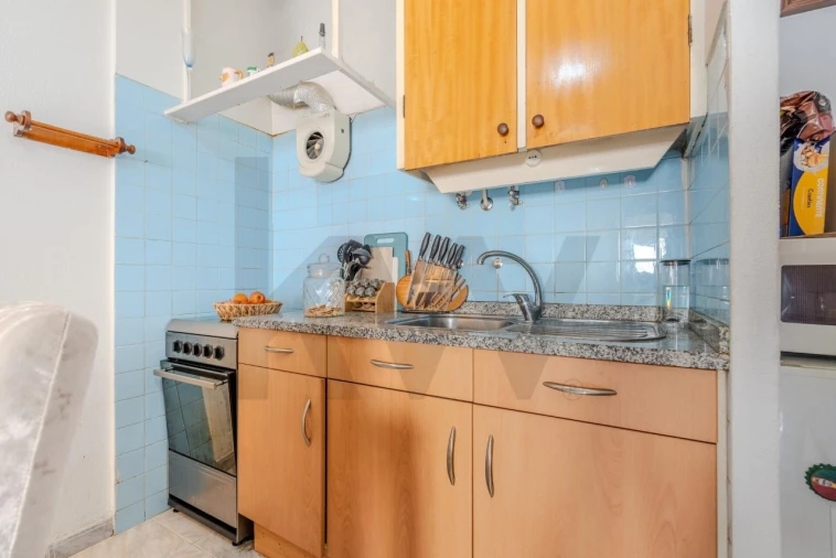 Apartamento T1 para Venda em Águas Livres Foto 12