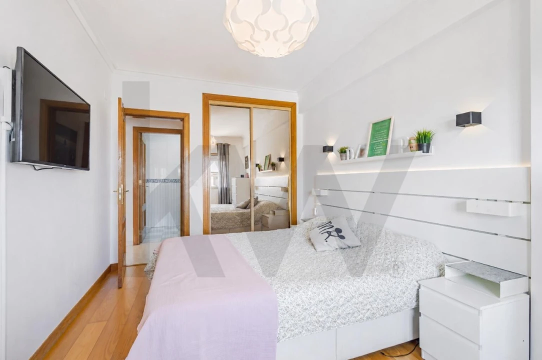 Apartamento T2 para Venda em Massamá e Monte Abraão Foto 10