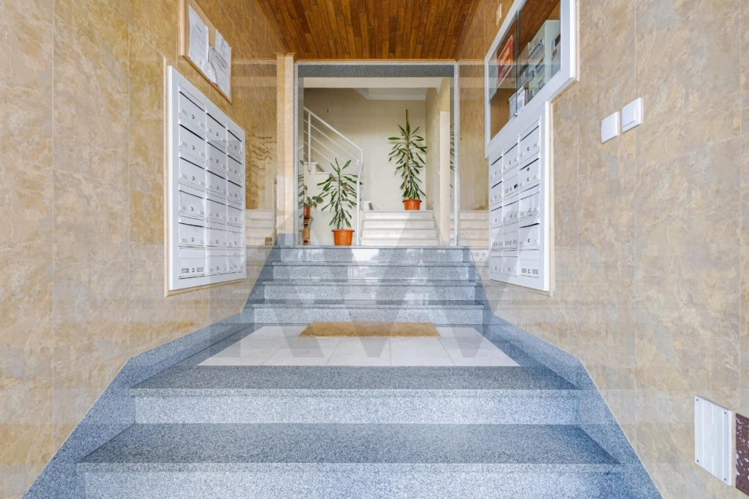 Apartamento T2 para Venda em Massamá e Monte Abraão Foto 27