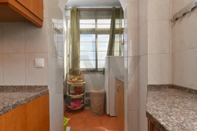 Apartamento T3 para Venda em Massamá e Monte Abraão