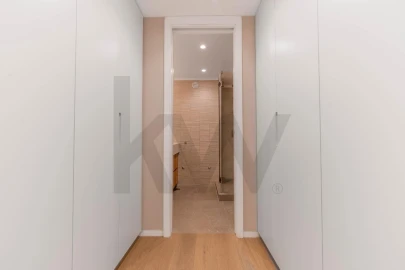 Apartamento T3 para Venda em Campolide
