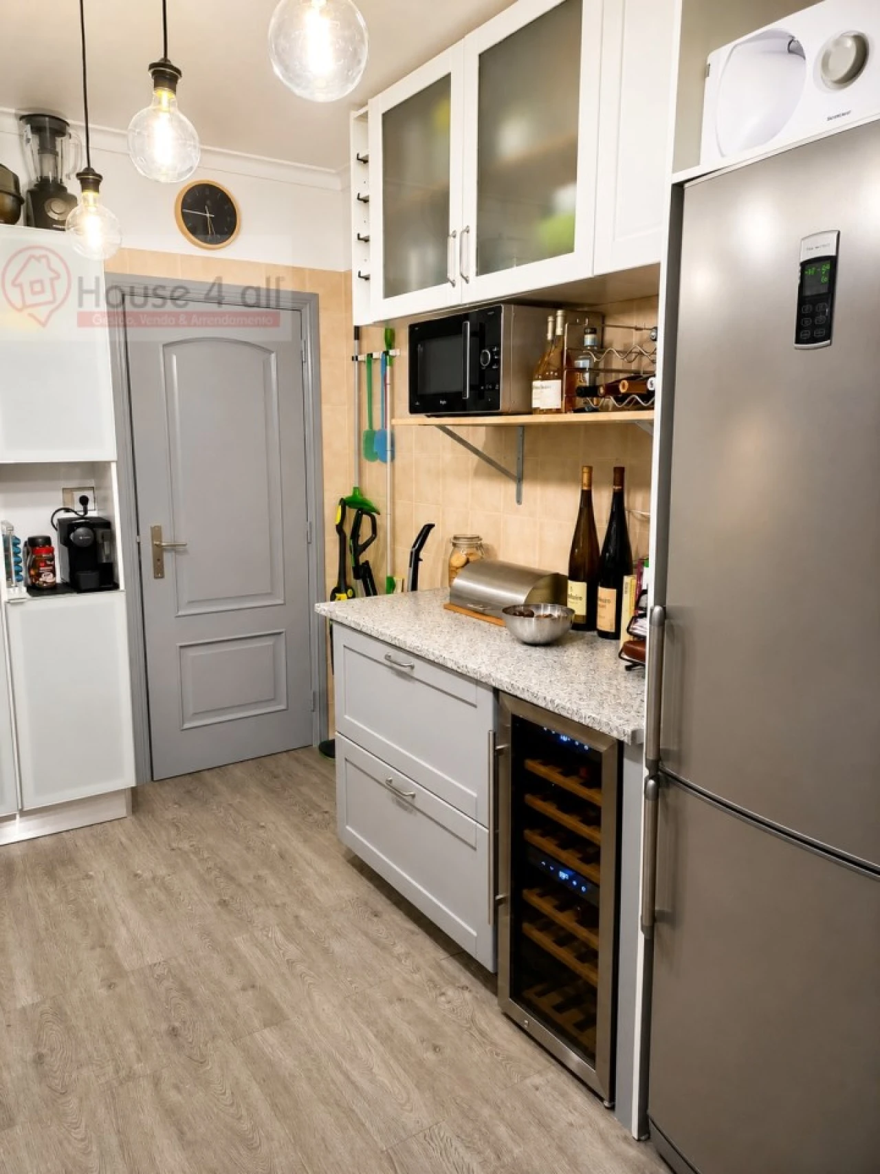 Apartamento T3 para Venda em São Domingos de Rana Foto 5