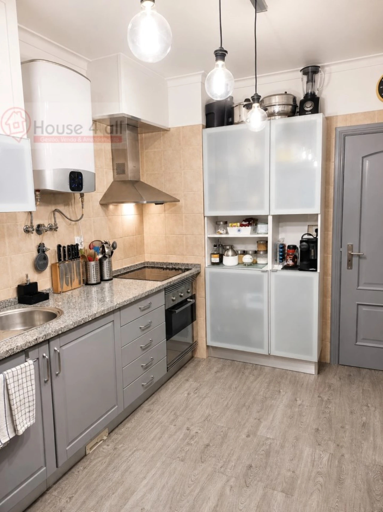 Apartamento T3 para Venda em São Domingos de Rana Foto 9