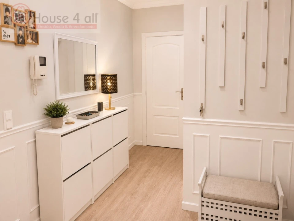 Apartamento T3 para Venda em São Domingos de Rana Foto 16