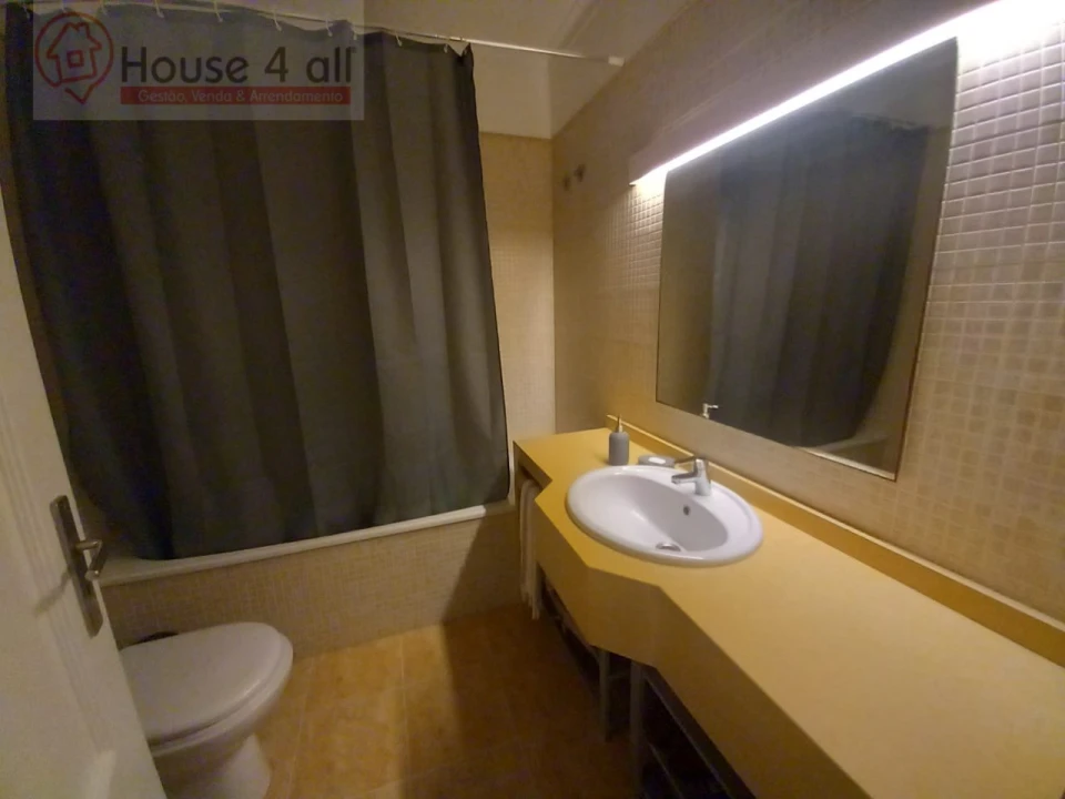 Apartamento T3 para Venda em São Domingos de Rana Foto 23
