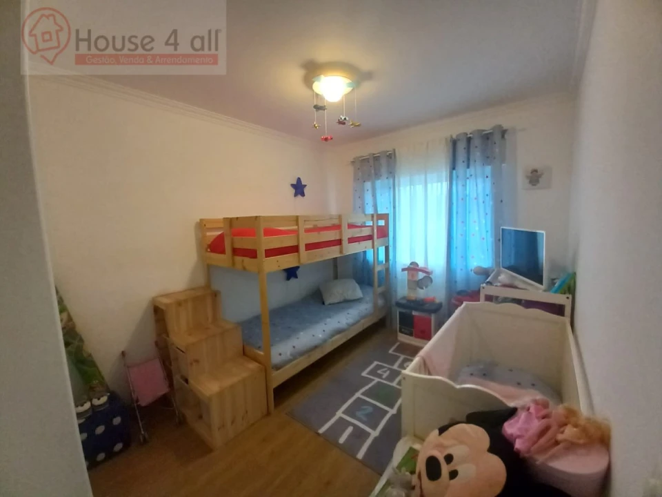 Apartamento T3 para Venda em São Domingos de Rana Foto 24