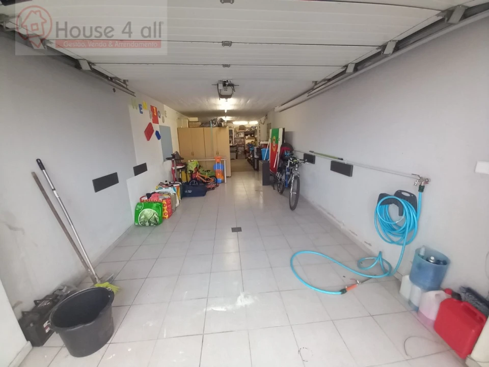 Apartamento T3 para Venda em São Domingos de Rana Foto 30