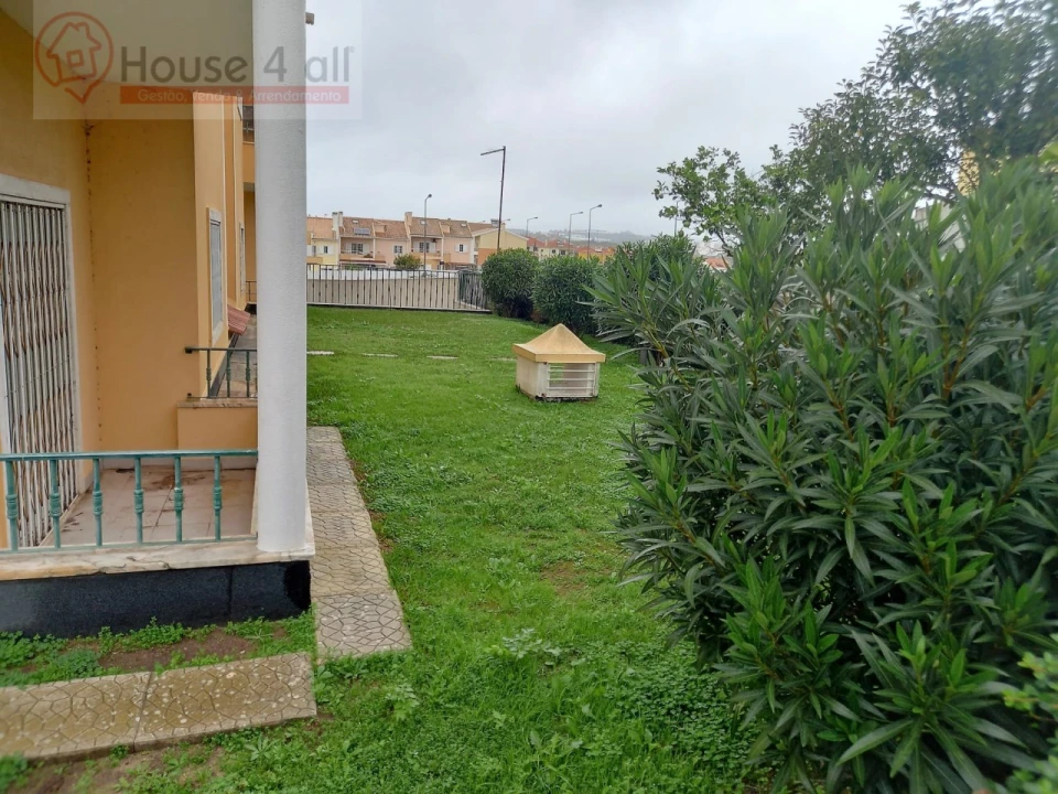 Apartamento T3 para Venda em São Domingos de Rana Foto 32