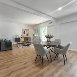 Apartamento T3 para Venda em Benfica