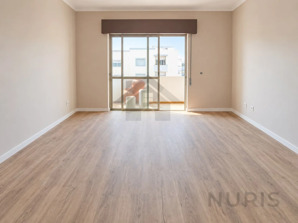 Apartamento T2 para Venda em Portimão Foto 8