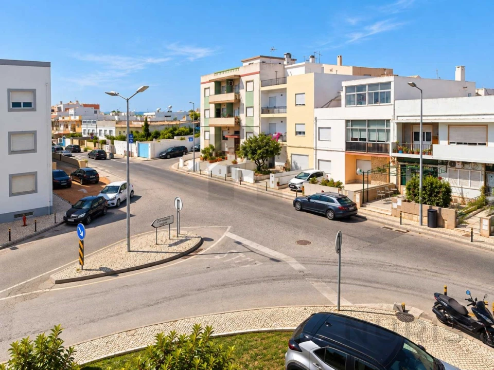 Apartamento T2 para Venda em Portimão Foto 16
