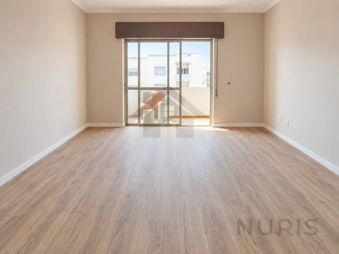 Apartamento T2 para Venda em Portimão Foto 8