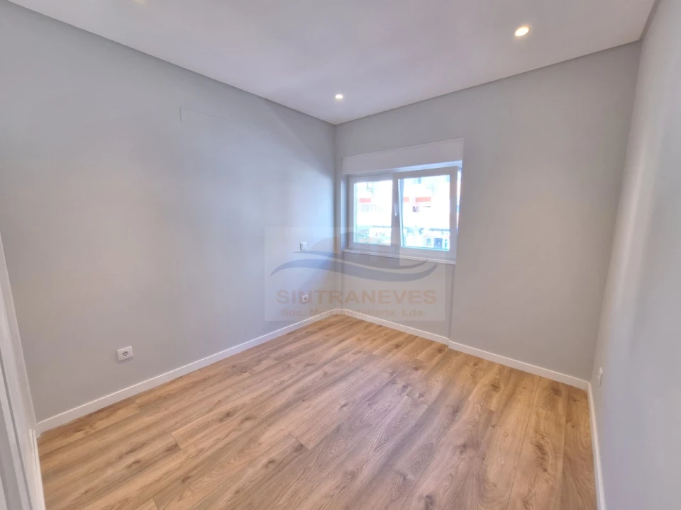 Apartamento T2 para Venda em Mina de Água Foto 13