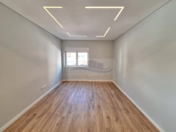 Apartamento T2 para Venda em Mina de Água
