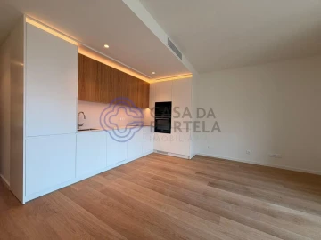 Apartamento T2 para Venda em Santa Marinha e São Pedro da Afurada