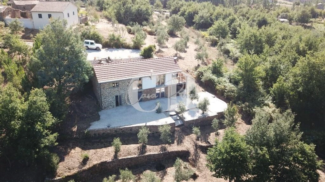 Moradia T2 para Venda em Graça Foto 4
