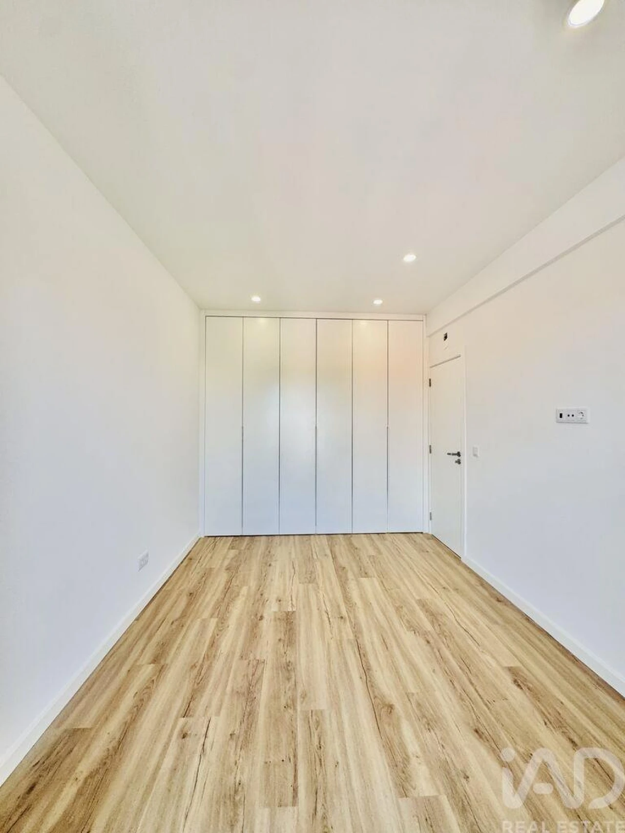 Apartamento T1 para Venda em Amora Foto 9