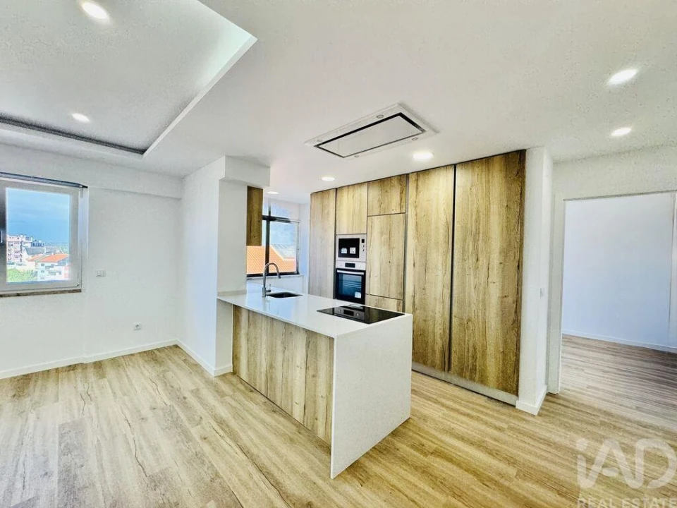 Apartamento T1 para Venda em Amora Foto 1