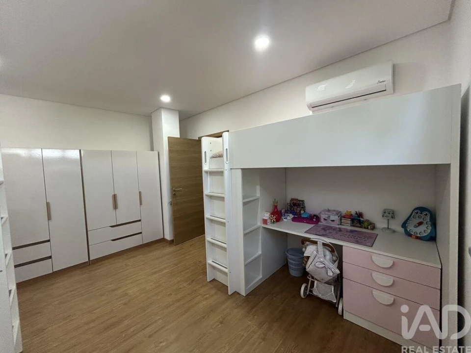 Apartamento T3 para Venda em Nelas Foto 21