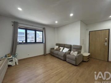 Apartamento T3 para Venda em Nelas