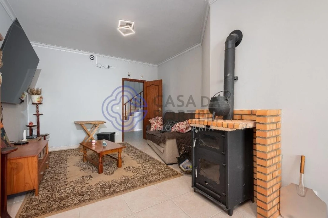 Apartamento T3 para Venda em Bombarral e Vale Covo Foto 11