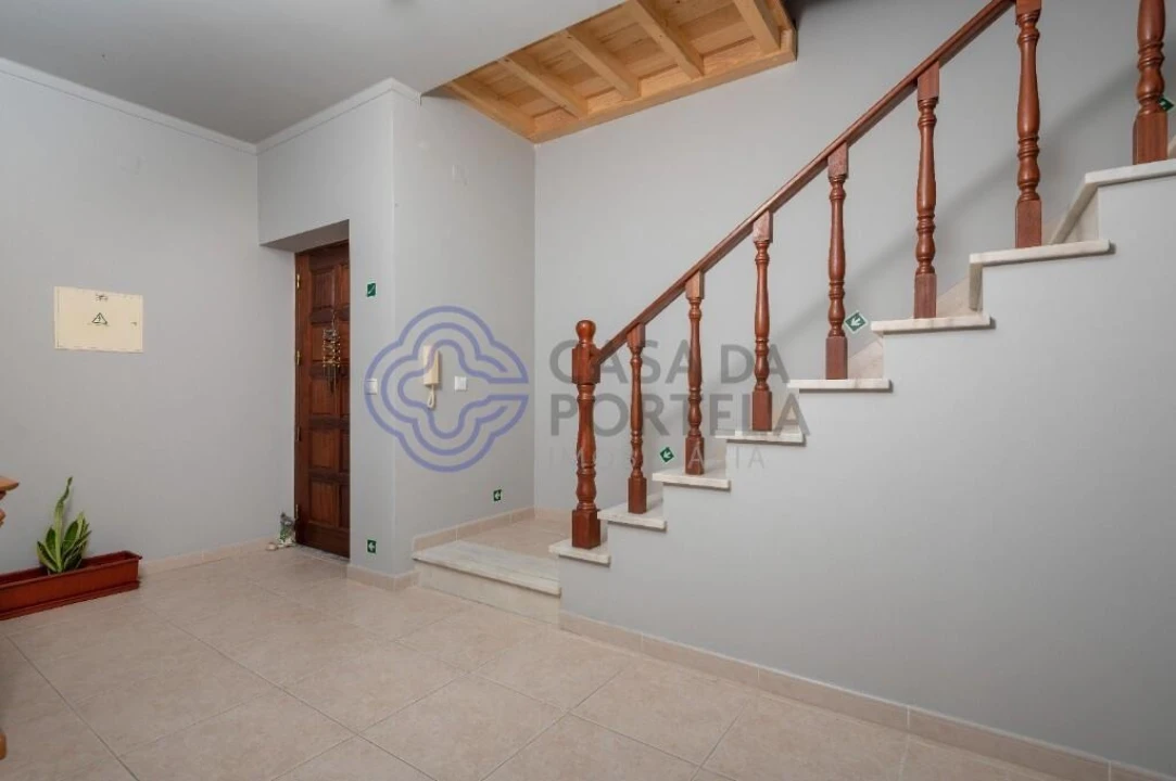 Apartamento T3 para Venda em Bombarral e Vale Covo Foto 19
