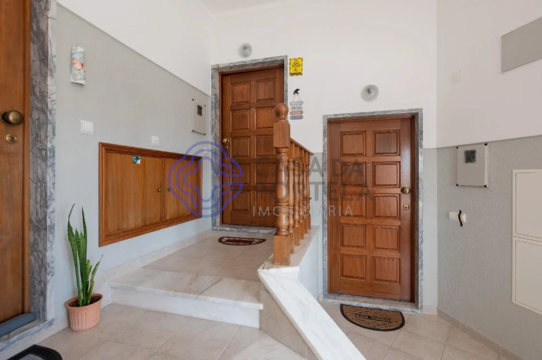 Apartamento T3 para Venda em Bombarral e Vale Covo Foto 10