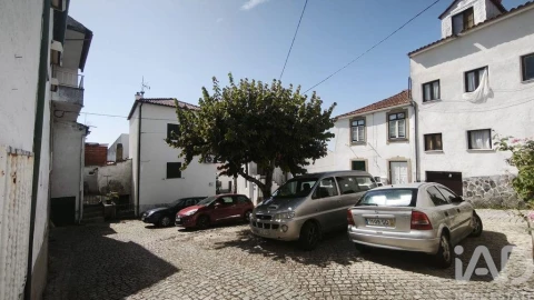 Moradia T3 para Venda em Cerdeira e Moura da Serra