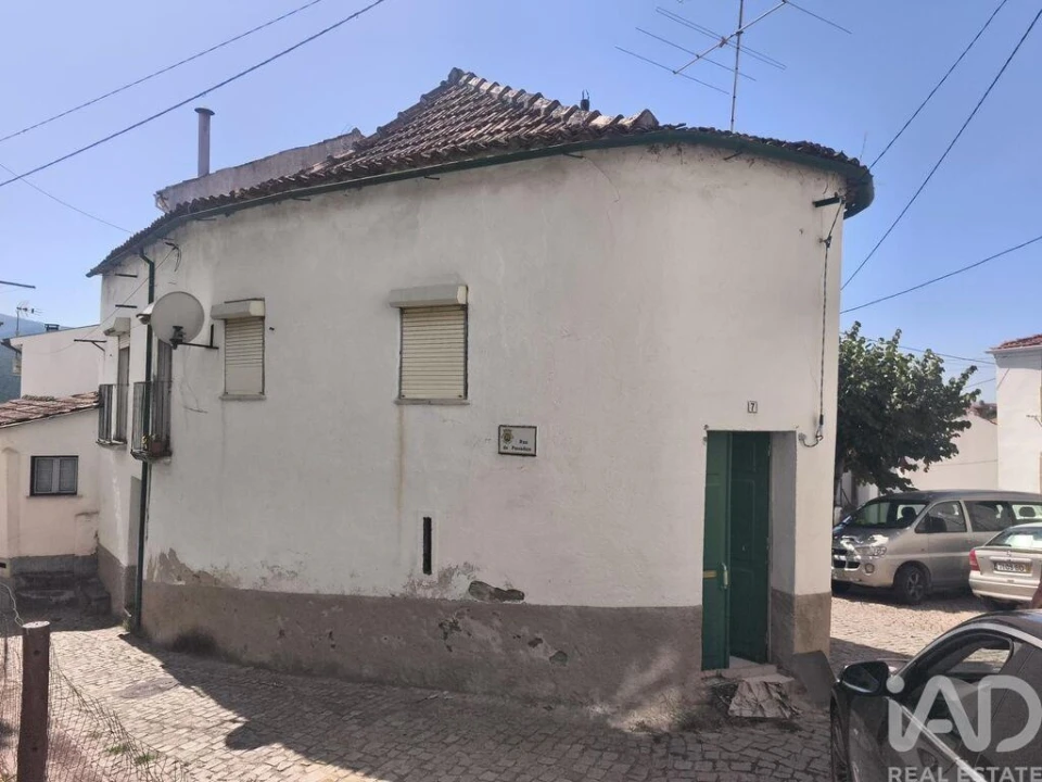 Moradia T3 para Venda em Cerdeira e Moura da Serra Foto 23