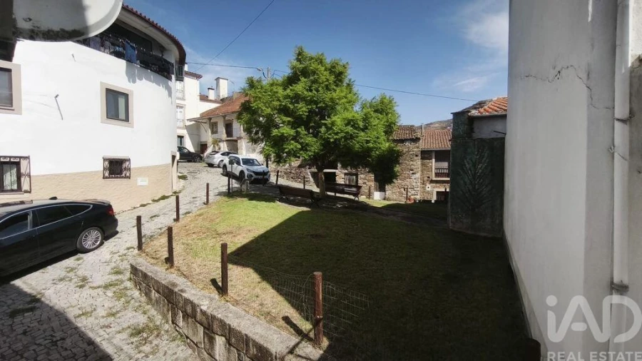 Moradia T3 para Venda em Cerdeira e Moura da Serra Foto 22