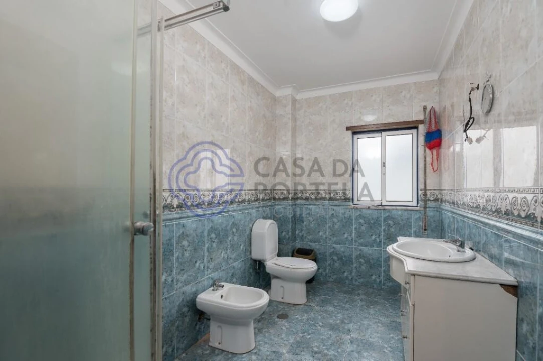 Apartamento T3 para Venda em Marinha Grande Foto 24