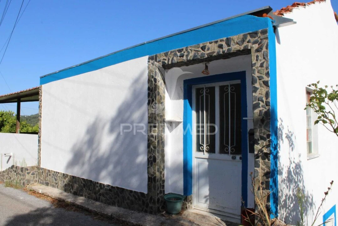 Moradia T3 para Venda em Olalhas Foto 8