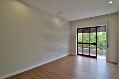 Apartamento T3 para Venda em Braga (São José de São Lázaro e São João do Souto)
