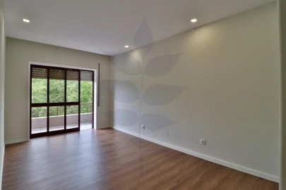 Apartamento T3 para Venda em Braga (São José de São Lázaro e São João do Souto)