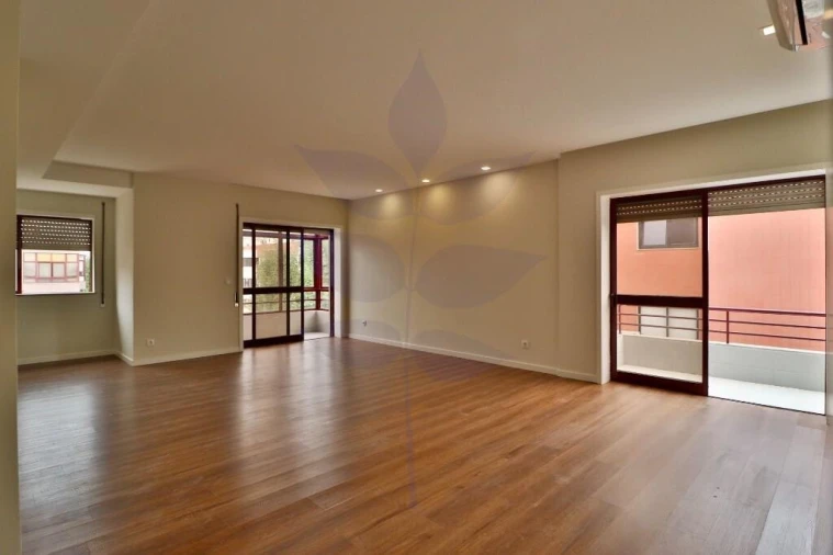 Apartamento T3 para Venda em Braga (São José de São Lázaro e São João do Souto) Foto 2