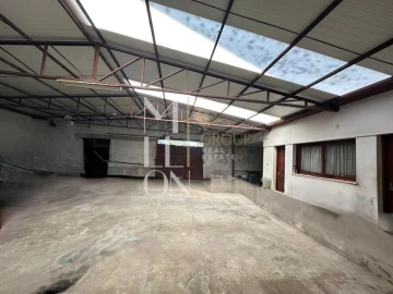 Moradia T5 para Venda em Bustos, Troviscal e Mamarrosa