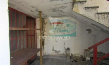 Armazém para Venda em Fiães
