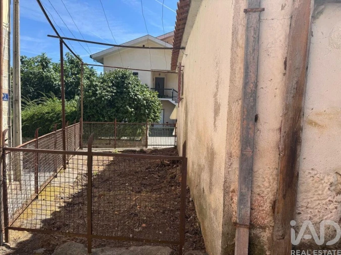 Moradia T3 para Venda em Pinheiros e Vale de Figueira Foto 19