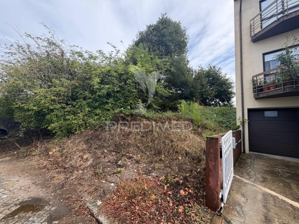 Terreno para Venda em Gulpilhares e Valadares Foto 2