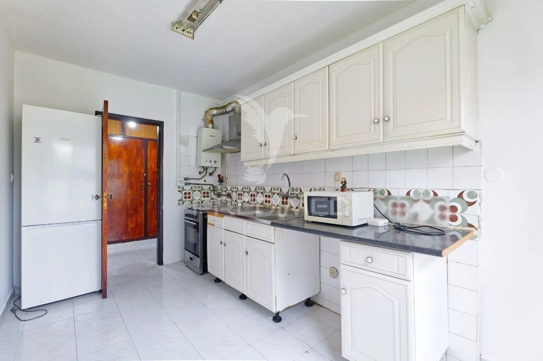 Apartamento T2 para Venda em Corroios Foto 14