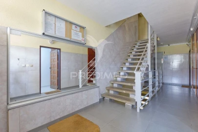Apartamento T2 para Venda em Corroios
