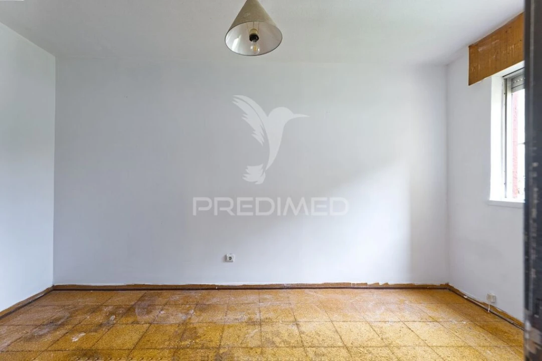 Apartamento T2 para Venda em Corroios Foto 11