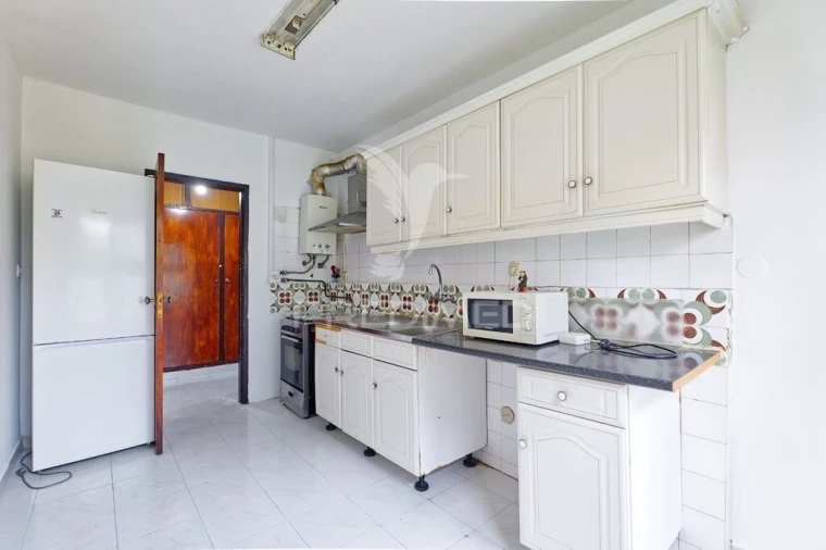 Apartamento T2 para Venda em Corroios Foto 14