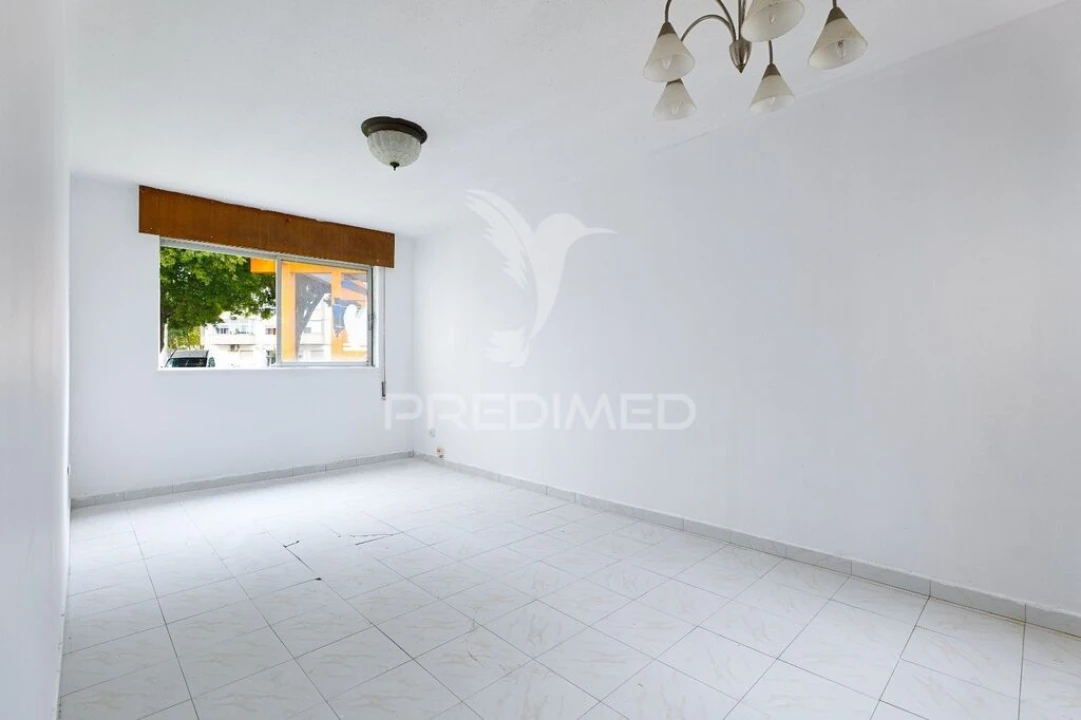 Apartamento T2 para Venda em Corroios Foto 1