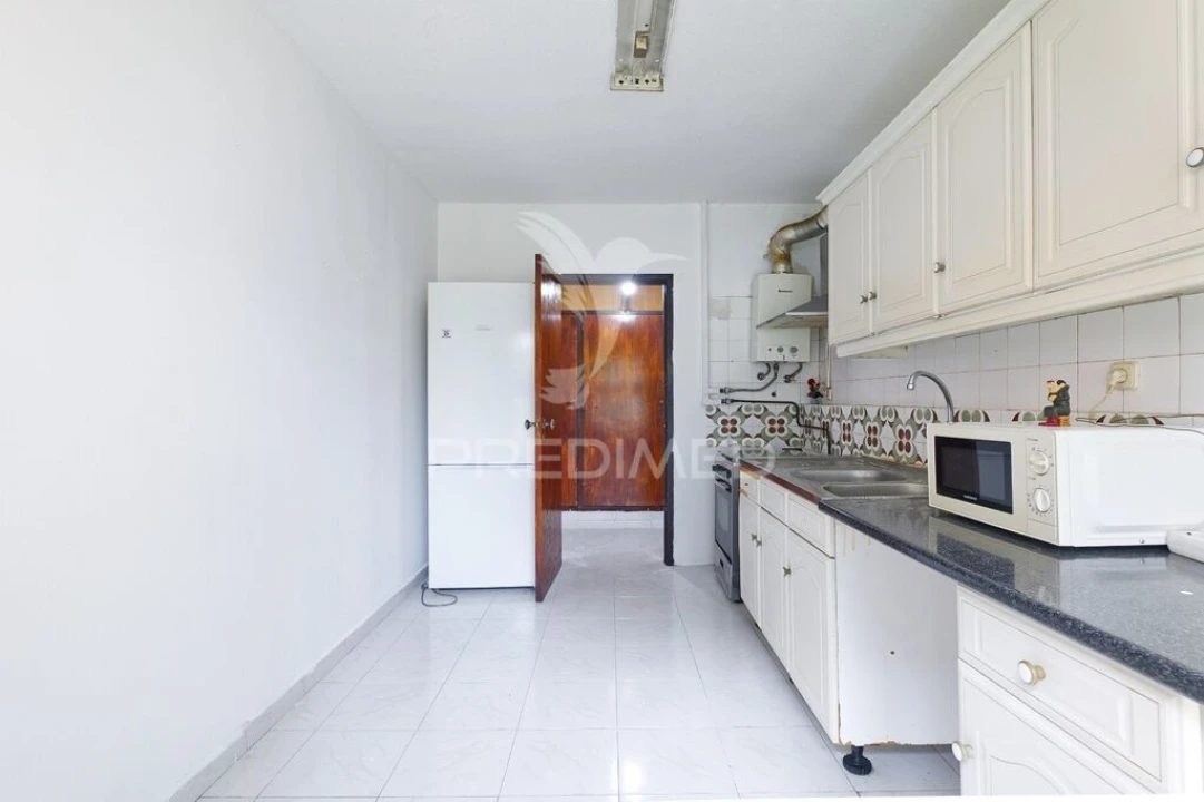 Apartamento T2 para Venda em Corroios Foto 15