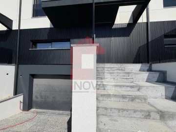 Moradia T3 para Venda em Real, Dume e Semelhe