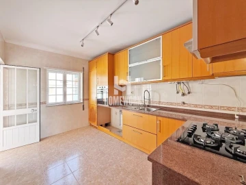 Moradia T3 para Venda em Azeitão (São Lourenço e São Simão)